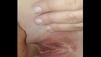 Preview 2 of Turk Olgun Erkek - Wife&#039_s wet pussy