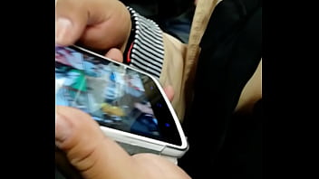Preview 4 of Yurino Hana - Buen escote en el metro