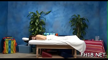 Preview 1 of Sunny Leony Lesb8an - Girl blowing her massagist during massage
