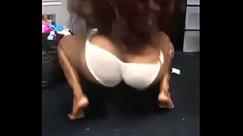 Preview 3 of Wwwbihar Sxvibo - Best booty Dance ever lols