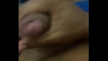 Preview 1 of Maid Angelina Fucks For Money - Eu somente eu punhetinha basica pra fechar a noite com muito tes&atilde_o !