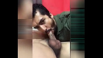 Preview 1 of 1 Gali 10 Boyes Foking - Un beso blanco
