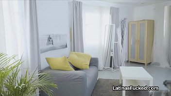 Preview 2 of Bokep Susu Diremas - Curvy Latina plays with strangers fat cock