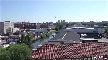 Preview 1 of Rural Kannada Sex - BERLINER TEENY AUF BALKON GEFICKT UND INS MAUL GESPRITZT - German Teen