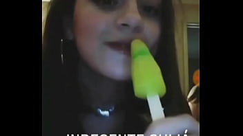 Preview 3 of 12 Yers Sex Porn - Joven de 18 a&ntilde_os se la chupa al helado5765