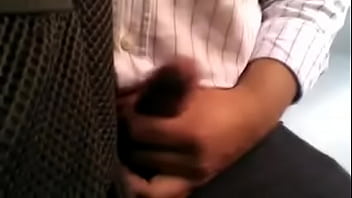 Preview 1 of Wwwnxxxvideo - Masturbandome en el Camion del Centro