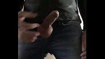 Preview 3 of 3 Xxx Vdo Gd - Jerking and gumming in Ripped jeans and leather jacket