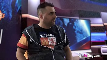 Preview 3 of Busti Love - FAKings has the solution to the Catalan conflict. Gotta fuck more!