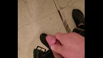 Preview 1 of Pas Me Sotehue Xnxx - Masturbating the bathroom