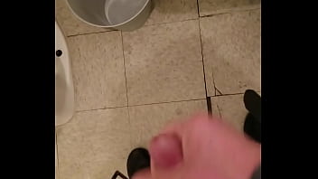 Preview 4 of Pas Me Sotehue Xnxx - Masturbating the bathroom