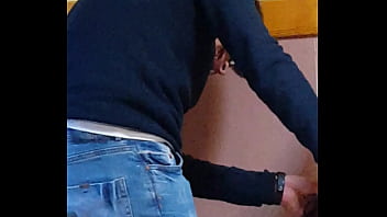 Preview 2 of Nineteen Video 3 - Tremenda follada a un ordenador