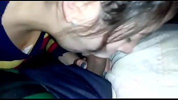 Preview 3 of Dadi And Dataru Xnxx - Blanquita tirando la goma