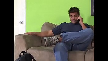 Preview 1 of Xxxxhindevideo - Cum from y. guy drips off of this MILF  Morgan Reigns chin