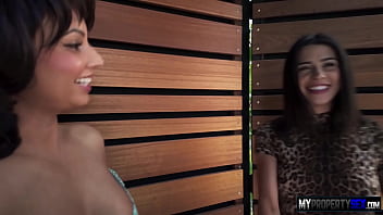 Preview 1 of Real Mom Son Natural Sex - Horny Couple Record a Little Sex Tape in the Bathroom With Realtor