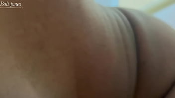 Preview 4 of Me And Mom Creampie - Eu achando que a novinha de 18 angel ferraz ia chegar da praia cansada n&atilde_o ia querer leite no cuzinho sem camisinha.