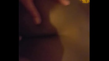 Preview 1 of Smal Babe Fuck Mom - booty going down