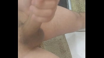 Preview 4 of Tamil Sexdownlad - Novinho roludo tocando uma