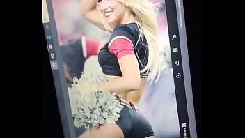 Preview 2 of Xxxrome - Smokin hot cheerleader cum tribute
