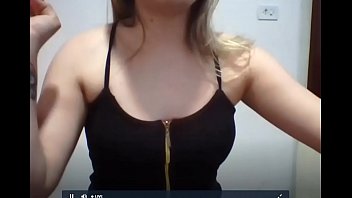 Preview 2 of Youjuzz Con - Novinha Loira Fumando Corno Narrando