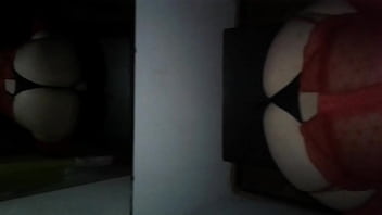 Preview 3 of Xxx Sxi Video Doog - Ella me la chupa mientras se sienta en el consolador