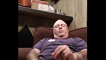 Preview 3 of Tvsex Free - Me jerking off
