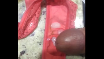 Preview 4 of Biuti Gril - Gozando na calcinha dela 3