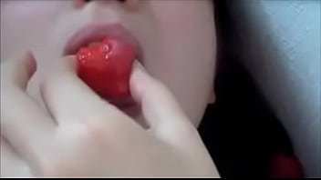 Preview 4 of Suny Leun Sex Vido - Amateur - cream on strawberrie