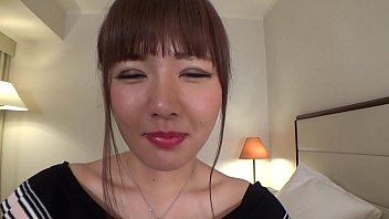 Preview 2 of Japanese Squirt Schoolgirl - 板●友美似アイドル級19歳現役JD 性欲覚醒複数ちんぽ咥えてまんこ大洪水極上Wフェラ悶絶イキ