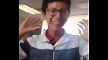 Preview 4 of Jebem Milicu - Joven se masturba en plena clase