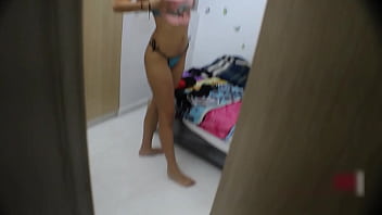 Preview 1 of Pinay Ofw Xxx Scandal - LA EMPLEADA INDIA ME DESCUBRE MIENTRAS LA VEO CAMBIARSE DE ROPA Y TERMINA DANDOME UNA MAMADA PARA DESPUES ESCURRIR MI VERGA HASTA LA ULTIMA GOTA DE SEMEN CON SU CO&Ntilde_O