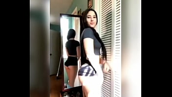Preview 3 of Bhoot Zzz - As&iacute_ me muevo de Rico