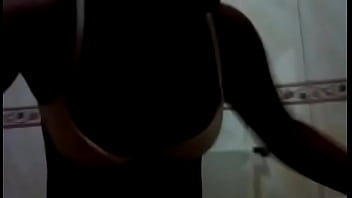 Preview 1 of Veronica Vulu - Mi novia se desnuda.