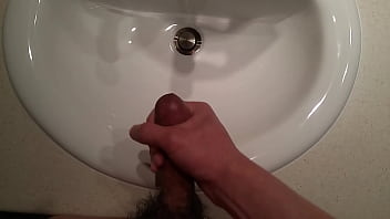 Preview 3 of Glovi Sex - Jerking off in the sink