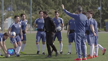 Preview 1 of Animalsxxnx - Bulto de jugadores de futbol (Showmatch 2018)