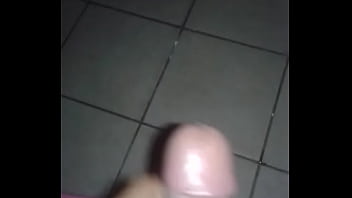 Preview 3 of Wwwwxxxx Gom - tirando la leche