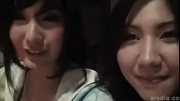 Preview 2 of Ronisparadise Gallery - Alodia and Ashley Gosengfiao