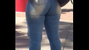 Preview 2 of Thief In Japan - Morena gostosa de jeans 2