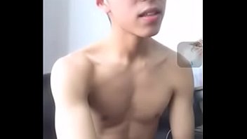 Preview 2 of Sex Toy Lesiban Teen - 眼镜肌肉男喷精直播