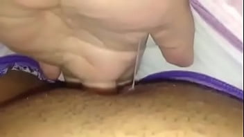 Preview 2 of Masturbation Tran - Se mete los dedos