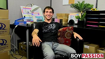 Preview 1 of Xxxsyx Porn Vidieocom The - Amateur homo Kevin Grover shows off assets before wank off