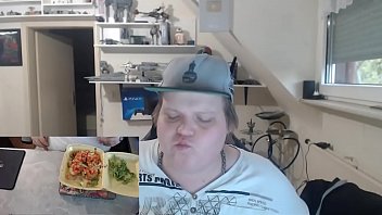 Preview 4 of Teen Korean Xxxvideo - GERMAN YOUTUBER CUMS FROM FOOD - EXSL
