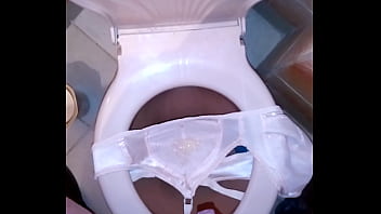 Preview 4 of 21 Cm Cock Gay - cum bra in toilet