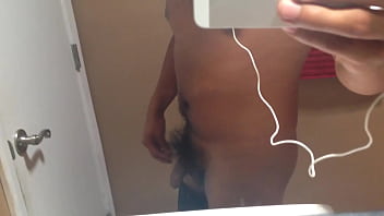 Preview 2 of Tuoity69 Com - Mis testiculos 2