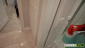 Preview 1 of Juliana Kincid - Dirty Maid With Big Ass Gets Fucked