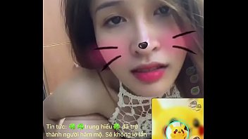 Preview 1 of Juicy Out Lesbian - E r&ecirc_n k&iacute_ch dục bigo
