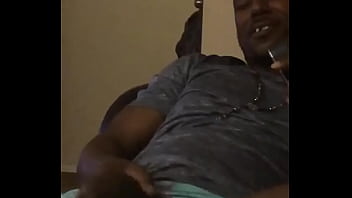 Preview 2 of Xxxxxhdvedio - Me showing the big guy in my pants