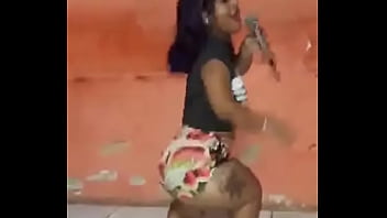 Preview 1 of Search Xxx Video Of Sunny - Dwarf with big booty twerking