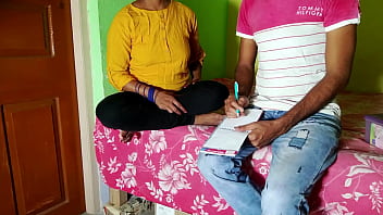 Preview 1 of Ladis Hostel - पड़ोसी लड़के ने बनाया सौतेली बहन की चूत का भोसड़ा