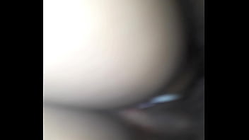 Preview 3 of Xxx Delhi Car Mms - colocando a calcinha de lado