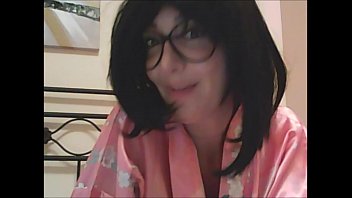 Preview 3 of First Time Xxpron Sex - bahuahuah...what a lil cock! what u wanna do with this?